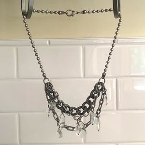 🦋Layered chain and crystal drop necklace